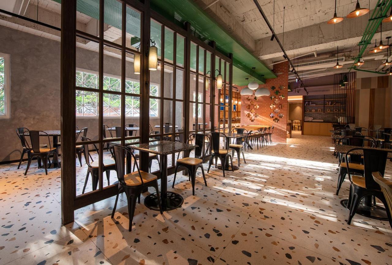 Royal Group Hotel Xiong Zhong Branch Kaohsiung Eksteriør bilde