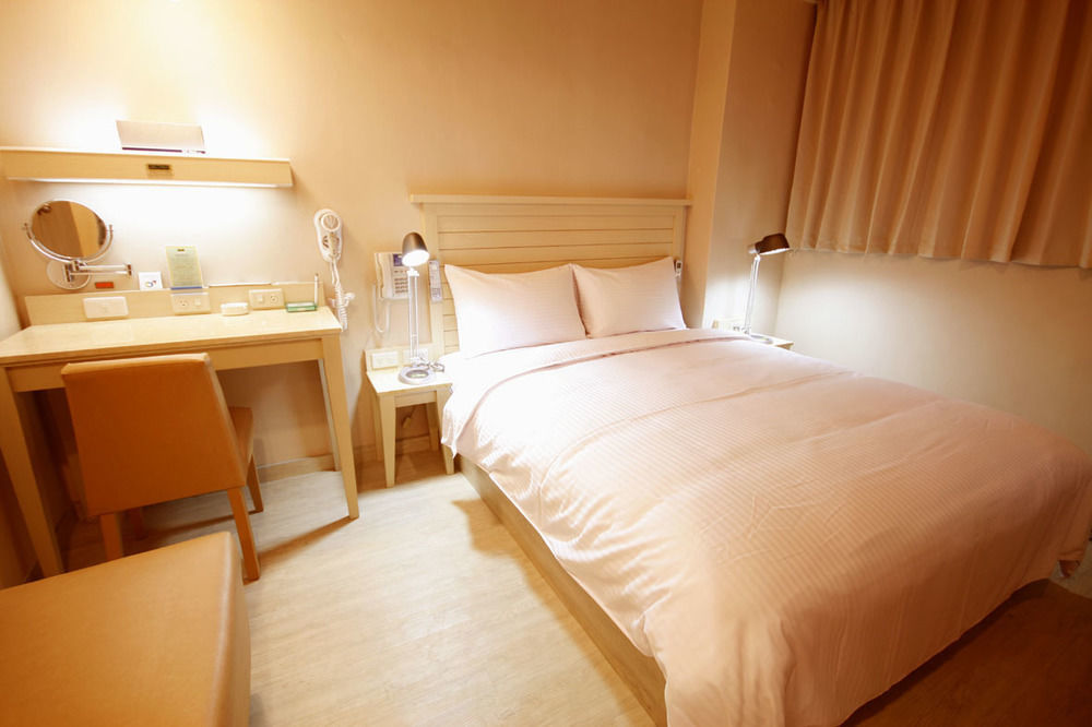 Royal Group Hotel Xiong Zhong Branch Kaohsiung Eksteriør bilde