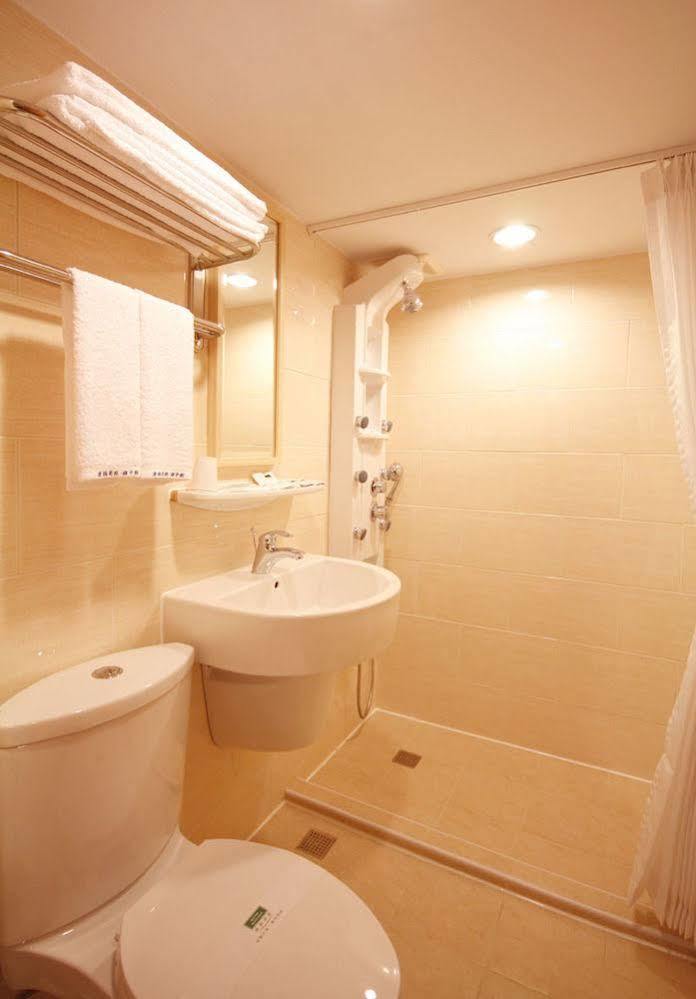Royal Group Hotel Xiong Zhong Branch Kaohsiung Eksteriør bilde