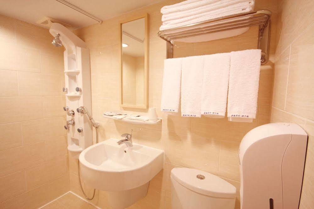 Royal Group Hotel Xiong Zhong Branch Kaohsiung Eksteriør bilde